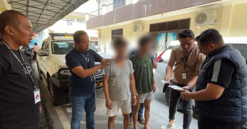 Kayak 'Spiderman' Dua Pengedar Sabu Lompati 10 Rumah Warga Saat Ditangkap Polrestabes Medan.