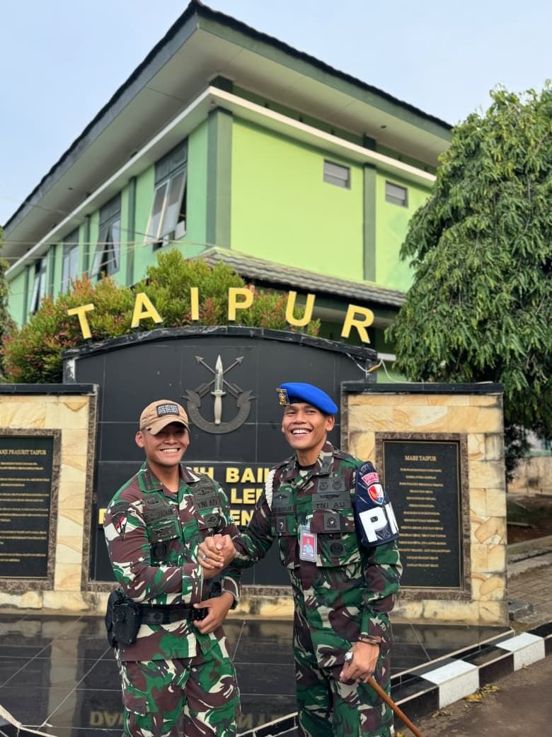 Pertemuan Hangat Kakak Beradik, Mayor Pom Deddy Siahaan dan Kapten Inf. Ferry Christianto Siahaan Pererat Silaturahmi Keluarga