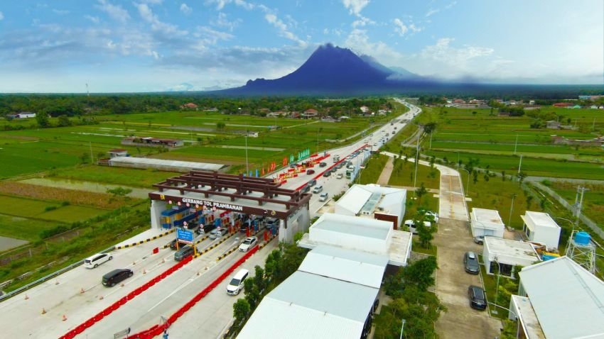 Selama Peringatan Hari Kemerdekaan RI Ke-81, Tercatat Lebih Dari 700 Ribu Kendaraan Melintas di Ruas Tol Regional Nusantara