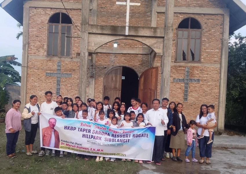 Maruli Siahaan Dorong Generasi Muda Gereja Berkarakter Iman, Berangkatkan Sekolah Minggu HKBP Taper Saroha Wisata Rohani