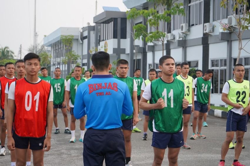Garjas Casis Angkatan 46 Jadi Arena Pembuktian Calon Prajurit TNI-AL