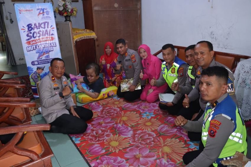 Sambut Hari Lalu Lintas Bhayangkara Ke 71, Polres P. Siantar Bakti Sosial