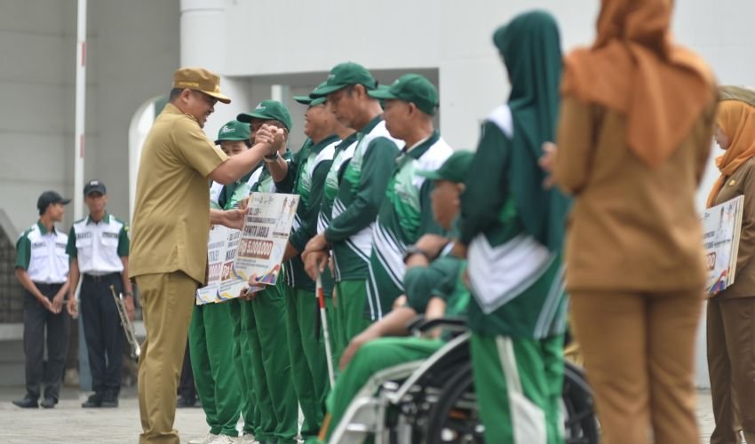 Haornas ke-43, Bobby Nasution Berikan Tali Asih untuk Atlet Legendaris Sumut