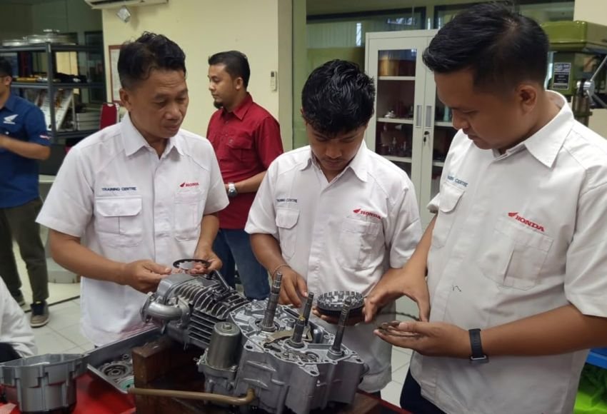 Honda Perkuat Kompetensi Guru Vokasi Lewat Pelatihan Modul Lanjutan dan Sertifikasi Level Silver