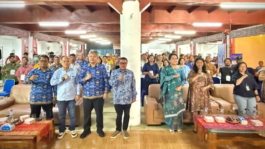 Lamhot Sinaga Berkomitmen Terus Mendukung Pengembangan Potensi Pariwisata, Pertanian dan Ekonomi Kreatif di Taput