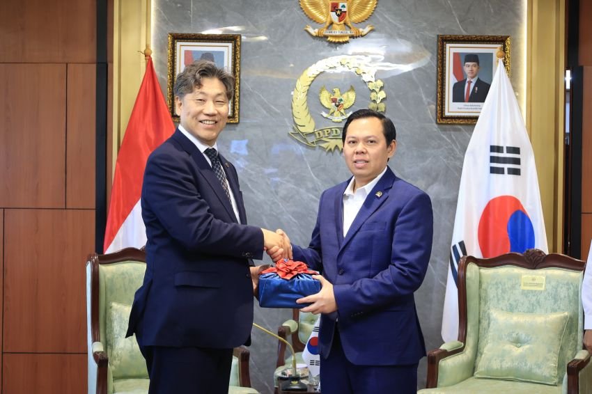 Ketua DPD RI Terima Rektor KMO University, Indonesia Butuh Banyak SDM Kemaritiman
