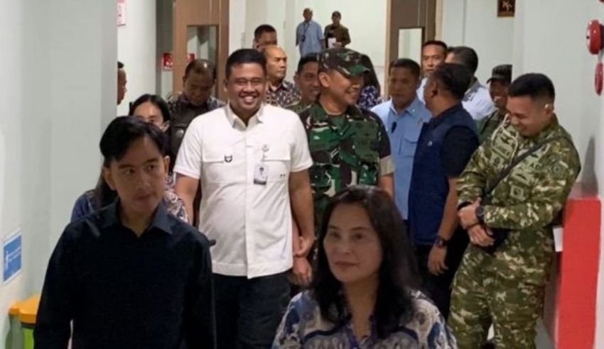 Gubernur Bobby Bersama Wapres Tinjau Siswa Diduga Keracunan MBG di Karo, Pastikan Pemulihan Kesehatan