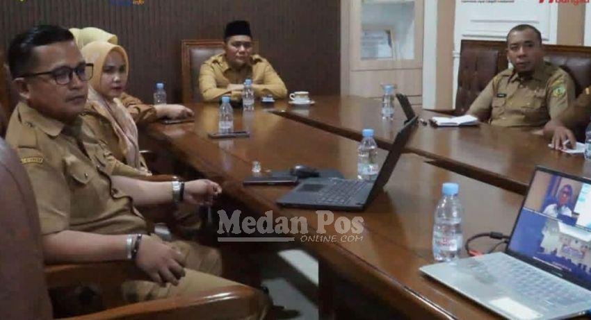 Sekda Padang Lawas Ikuti Zoom Meeting Sosialisasi Infrastruktur Yankes Primer dan Labkesmas