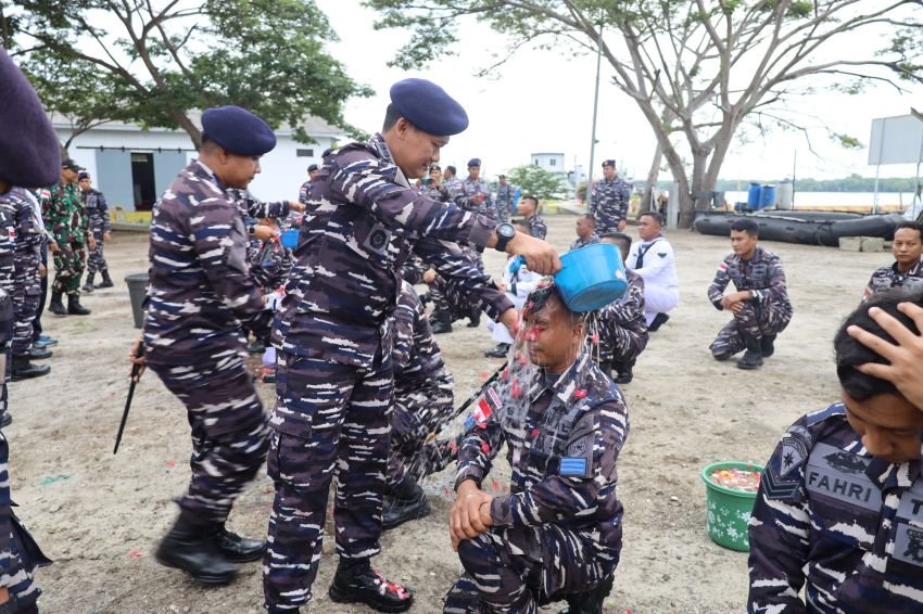 Haru dan Bahagia, Satrol Kodaeral I Mengabadikan Dua Wajah Pengabdian