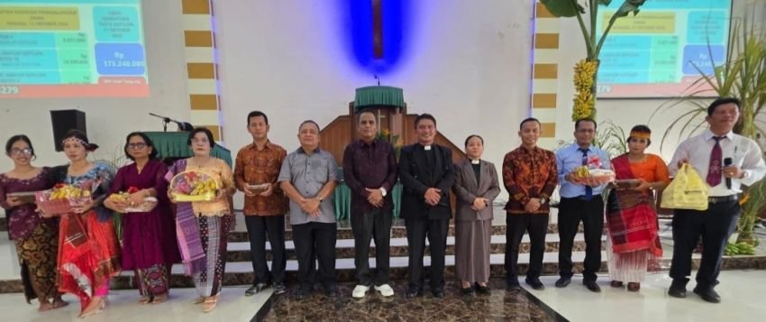 Maruli Siahaan Perkuat Silaturahmi Dalam Pesta Gotilon Dan HUT  Ke 23 HKBP Graha Tanjung Anom