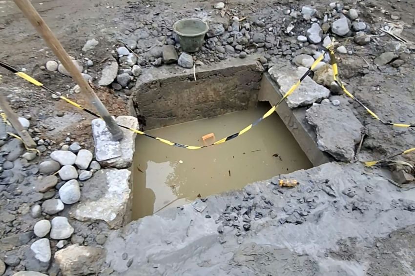 Bikin Heran Warga, Proyek Rp3,7 M Deli Serdang Cor Jalan Saat Box Culvert Masih Tergenang