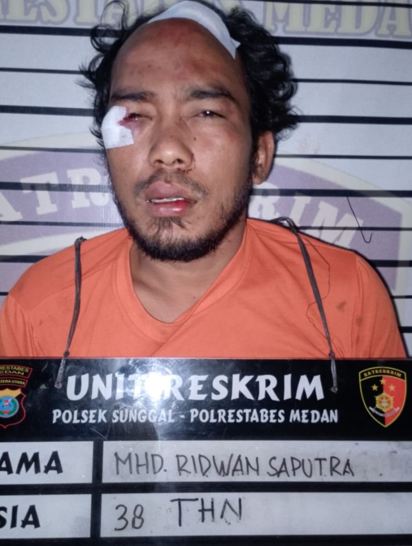 Kepergok Sopir, Pencuri Baterai Truk Benjol-benjol Diamuk Massa : Berkat Call Centre 110, Pelaku Diamankan Polsek Sunggal