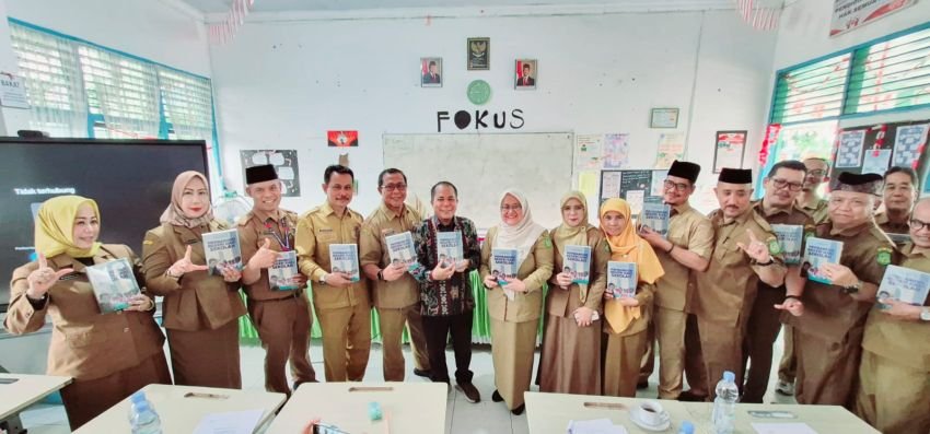 Akademisi Unimed Dionisius Sihombing Ajak  Kepsek  dan Guru Lakukan Transformasi Sekolah untuk Tingkatkan Mutu Pendidikan