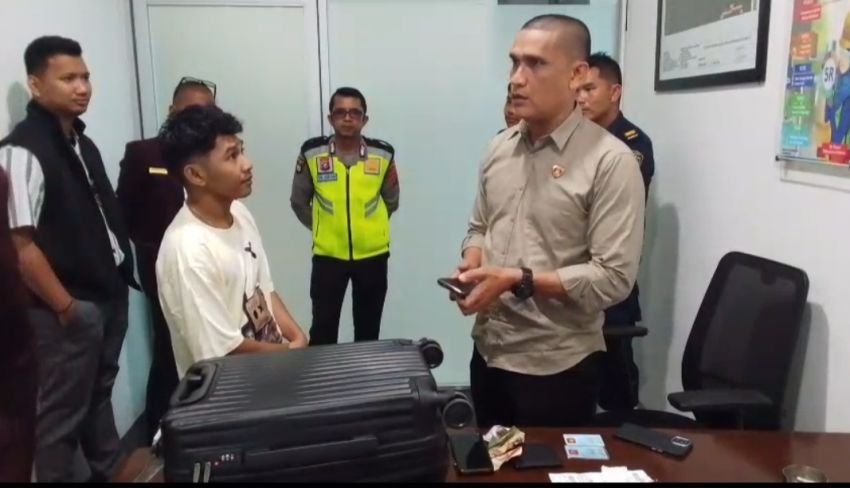 Polres Taput Ungkap Peredaran Gelap Narkoba : Di Bandara Silangit, Mahasiswa Bawa Sabu 1 Kg Diamankan