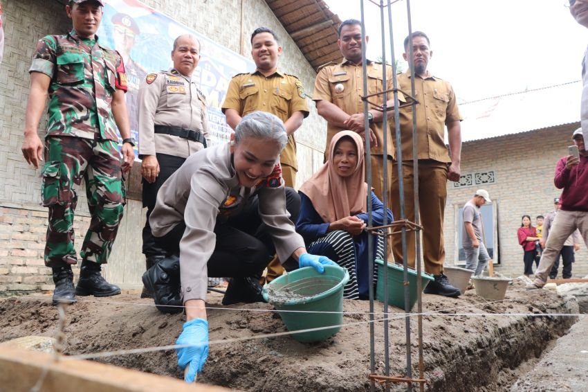 Kapolres Sergai Letak Batu Pertama Pembangunan RTLH Warga Kurang Mampu