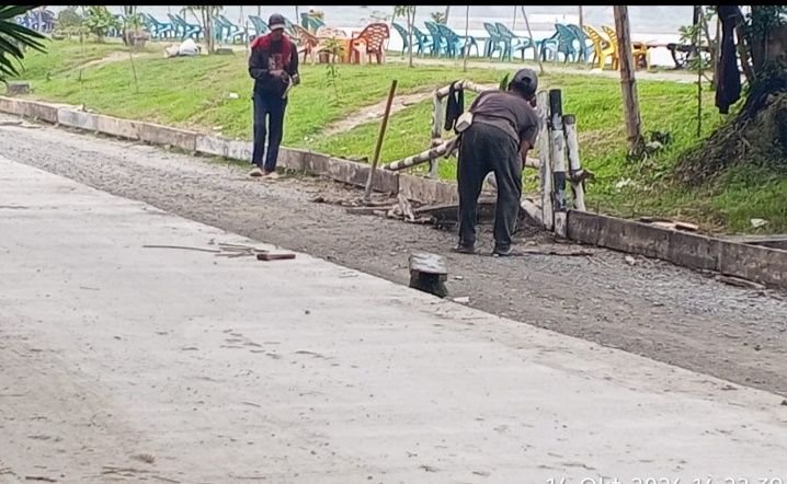 Proyek Pengecoran Jalan di Danau Retensi Martubung Diduga Abaikan K3 Pekerja Terlihat Tanpa Safety