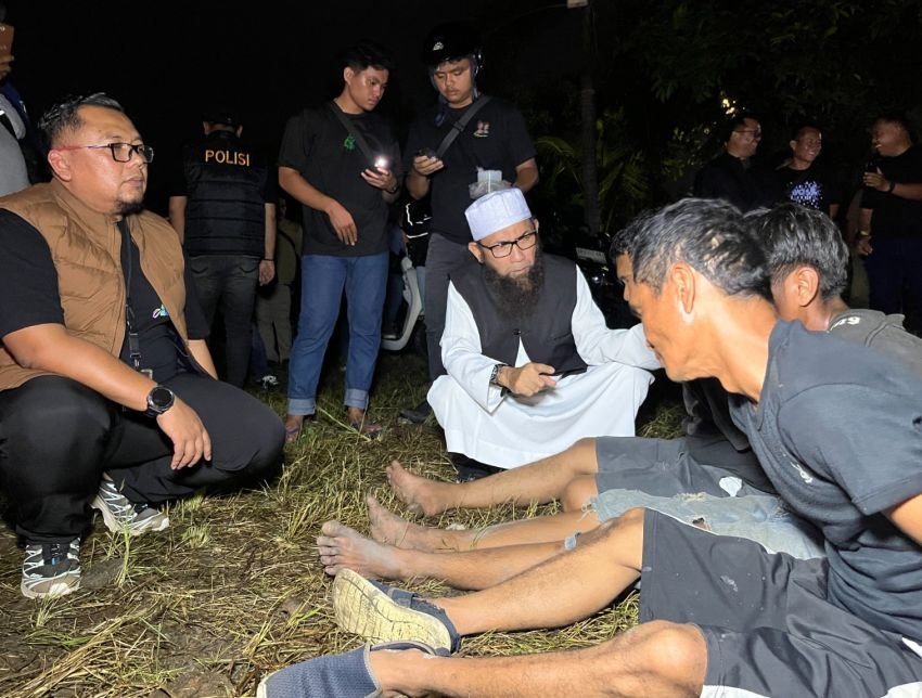 Malam-malam, Polrestabes Medan Obrak-Abrik Sarang Narkoba Jermal 12 : 3 Pelaku Digari, Belasan Paket Narkoba Disita