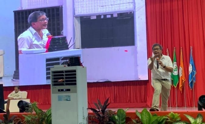 Rocky Gerung di Unimed : Nalar Kritis Tidak Boleh Menjadi Alat Kekuasaan