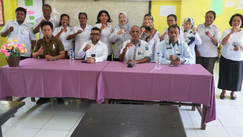 Filep Dorong Kelengkapan Laboratorium dan Bantuan KomputerSerap Aspirasi di SMP N 10 Manokwari