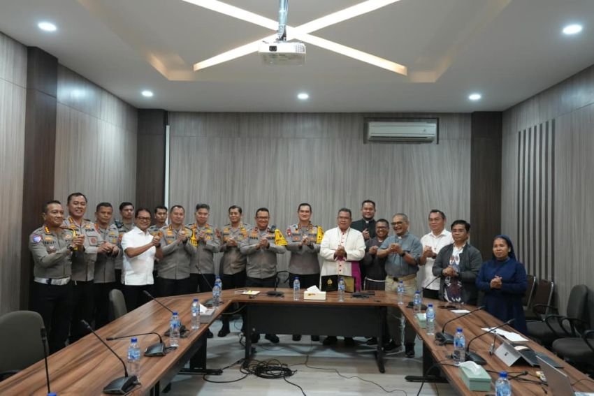 Kapolda Sumut Rangkul Keuskupan Agung Medan, Ajak Perangi Narkoba dan Kejahatan Sosial