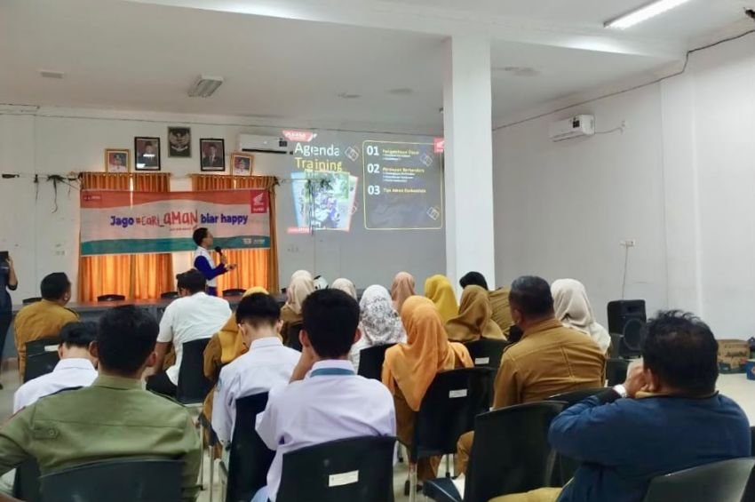 Perbaikan Infrastruktur Desa Aek Batu Berlanjut, Indako Ajak Warga Torgamba Utamakan Cari Aman