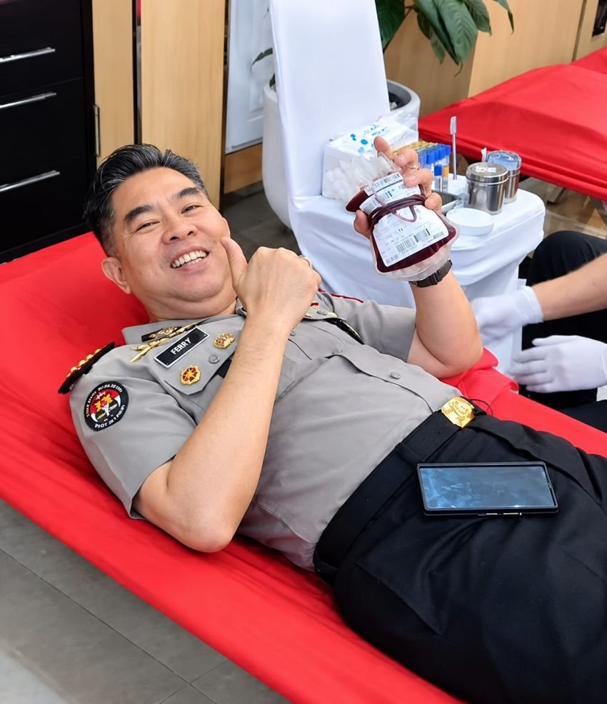 HUT ke-75 Humas Polri, Polda Sumut Tebar Kepedulian Lewat Aksi Donor Darah