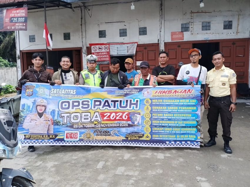 Operasi Patuh Toba 2026, Sat Lantas Polres Labusel Edukasi Warga Tertib Berlalu Lintas