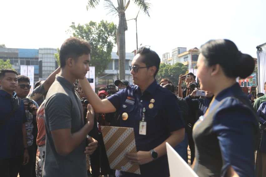Program Tebus Ijazah Rico Waas Targetkan 1.000 Siswa, 278 Sudah Terealisasi
