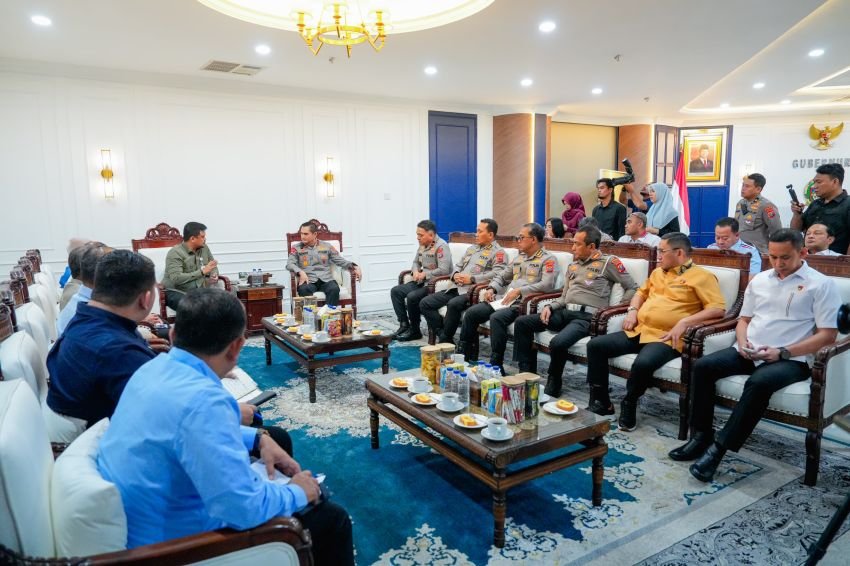 Perkuat Kolaborasi Jaga Kondusivitas Sumatera Utara, Kapolda Sumut Silaturahmi dengan Gubernur