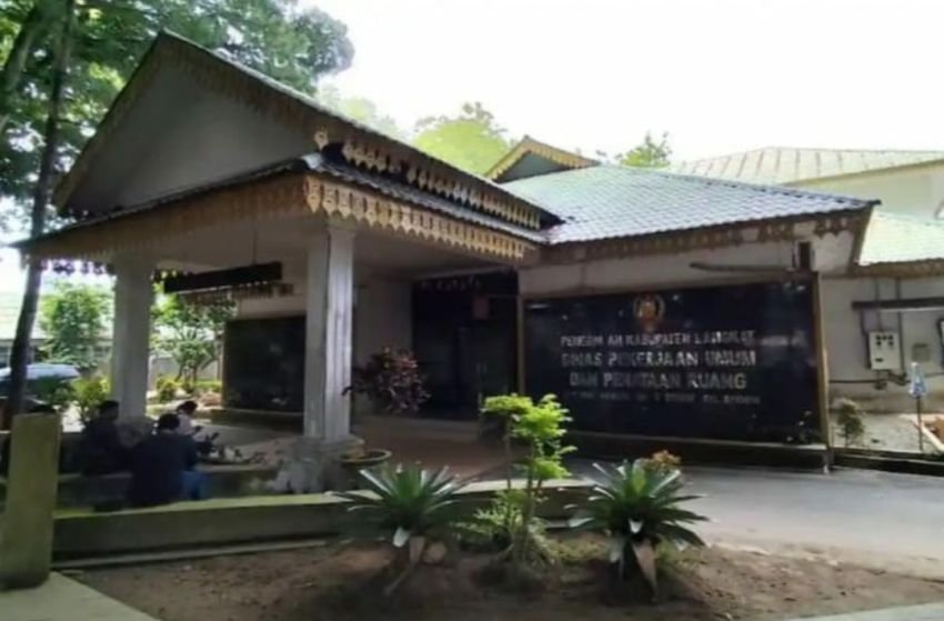 Enam Paket Proyek Jalan  Dinas PUTR langkat Dilaporkan Belum Mengembalikan Kerugian Negara 800 Juta