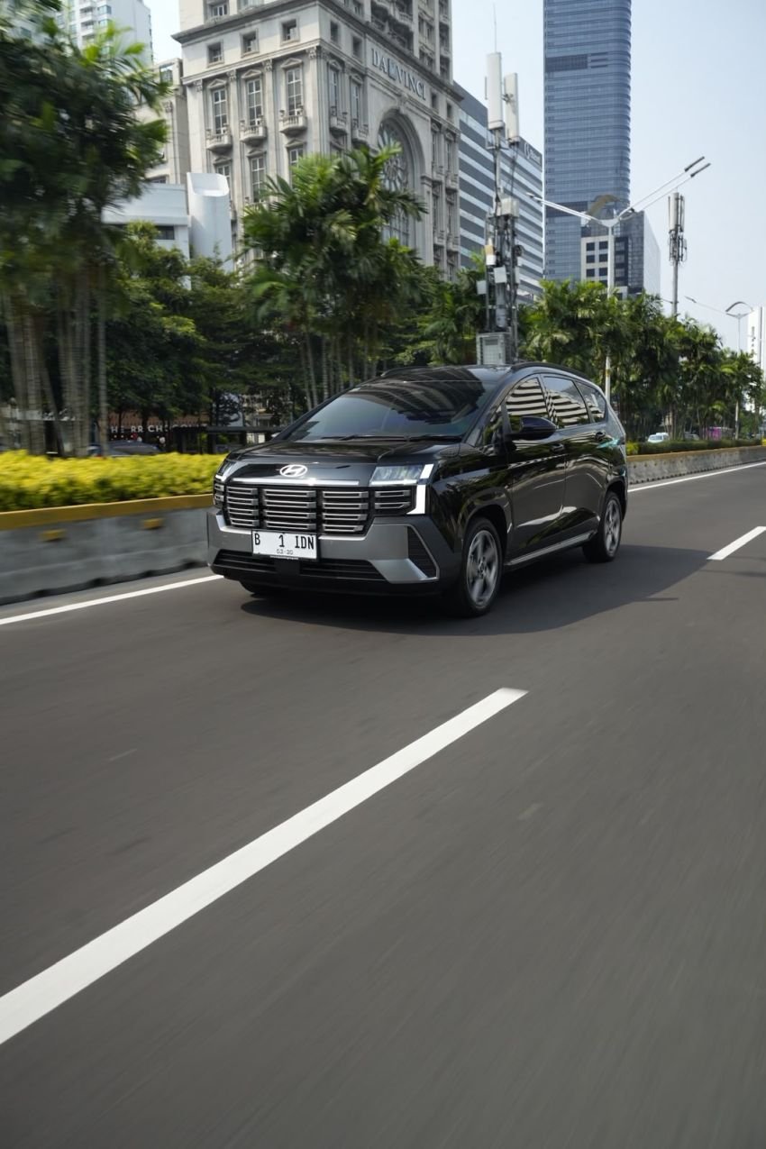 Hyundai STARGAZER Cartenz Hadir dengan SmartSense dan Bluelink untuk Mobilitas Aman di Berbagai Sudut Kota Medan