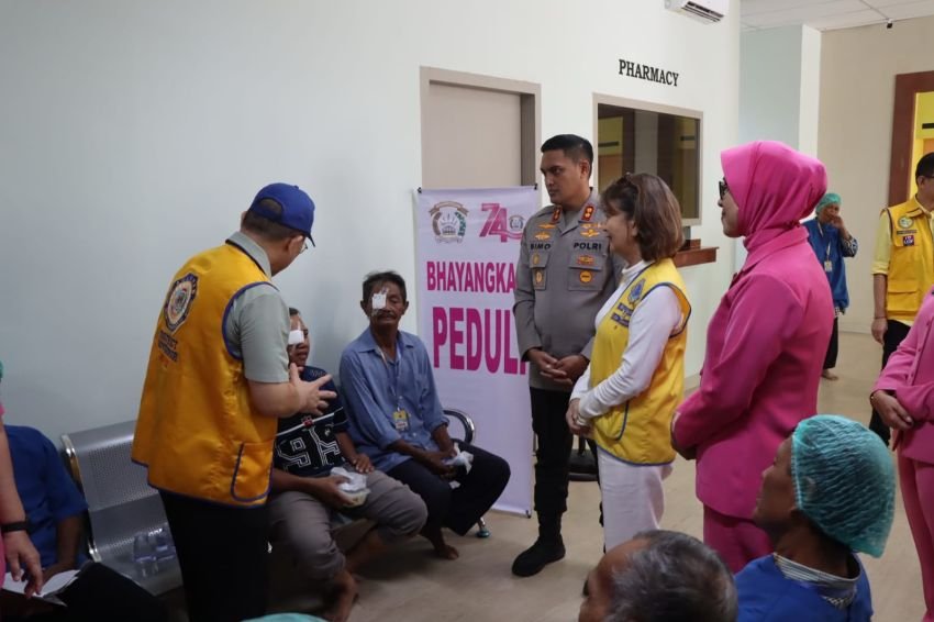 Polres Binjai Bersama Bhayangkari Gelar Bakti Kesehatan Operasi Katarak