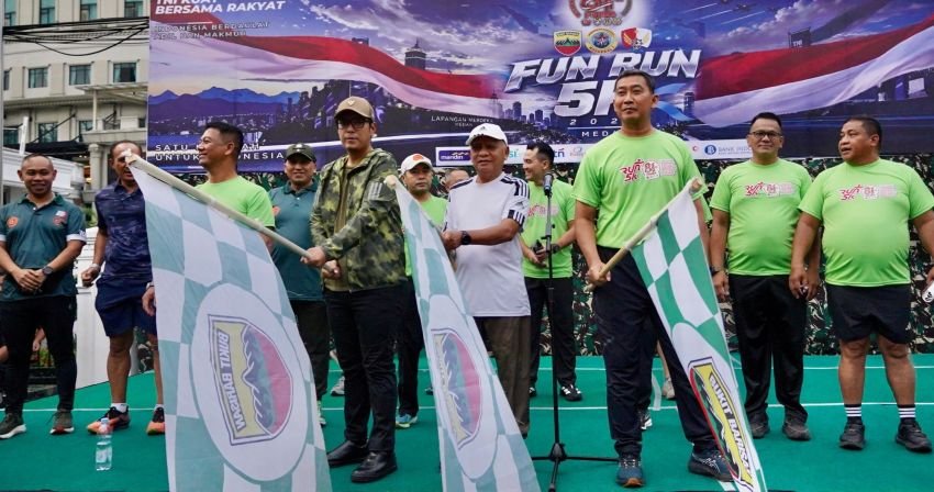 Rico Waas Bersama Pangdam I/BB dan Wagubsu Lepas 20.000 Peserta Fun Run 5K