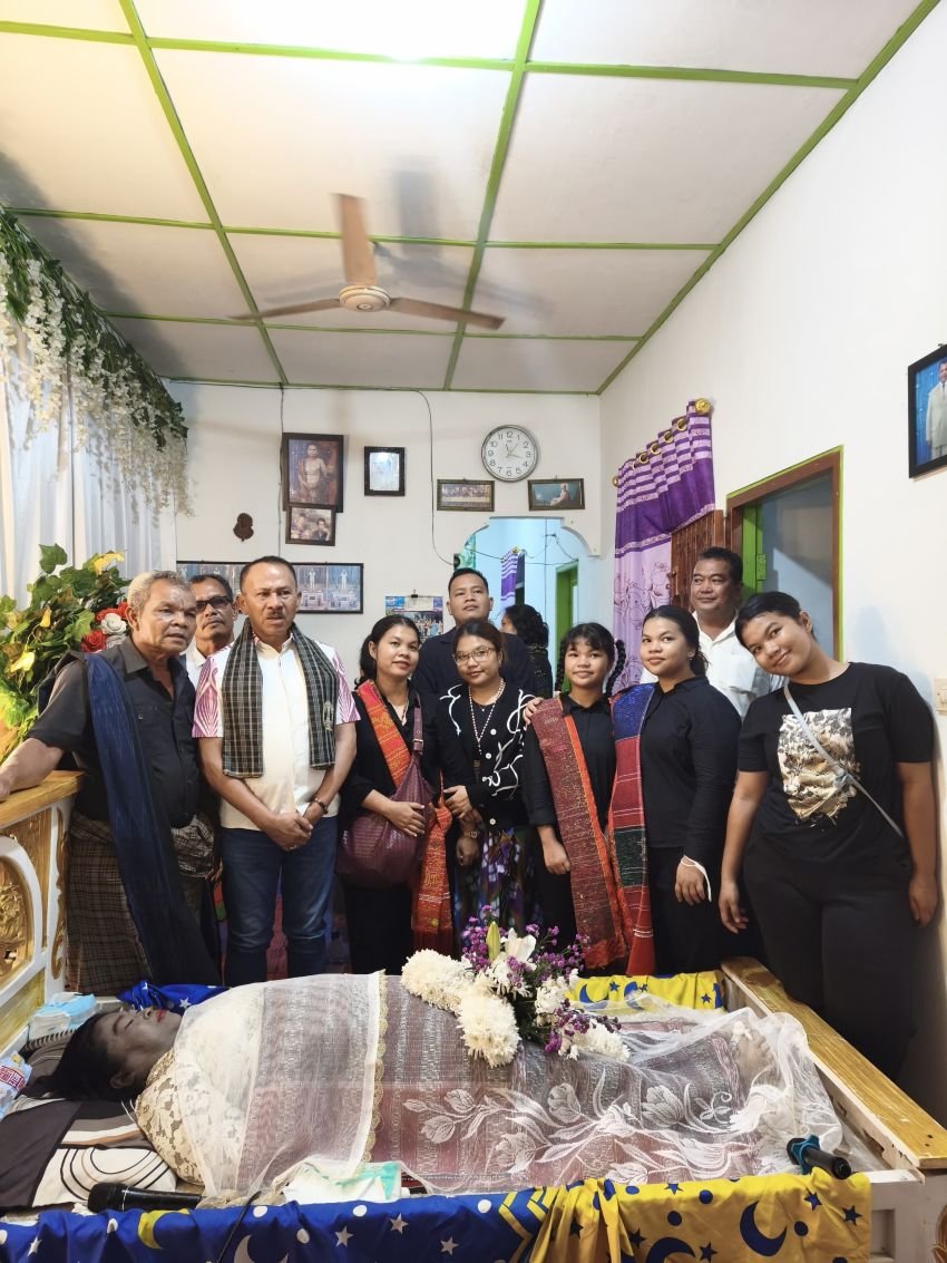 Wujud Kepedulian Sebagai Ketum PPSD Siahaan, Maruli Siahaan Hadir Ditengah  Dua Keluarga Anggota Berduka Cita