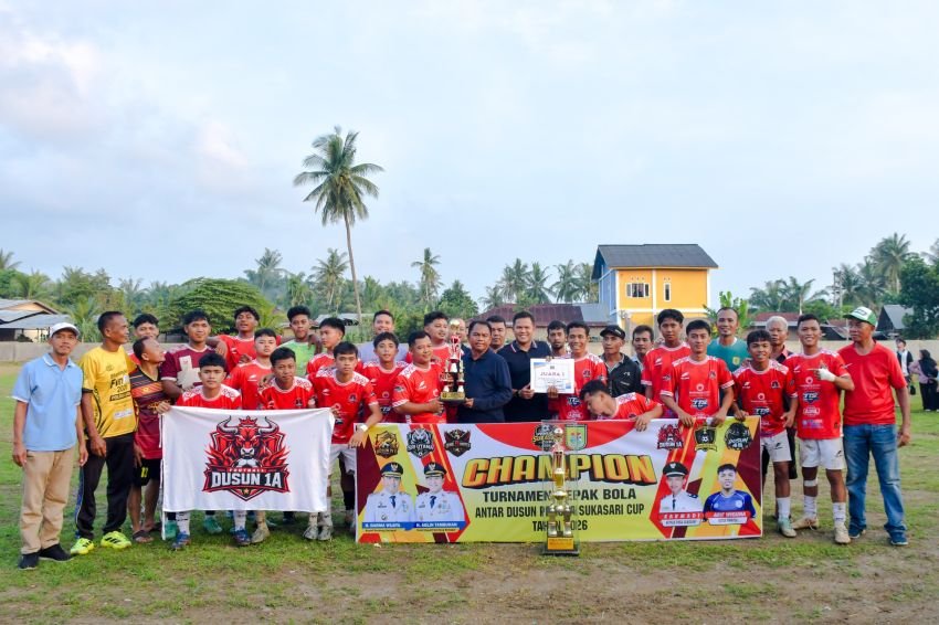 Bupati dan Wabup Sergai Dukung Turnamen Sepak Bola antar Dusun&nbsp;