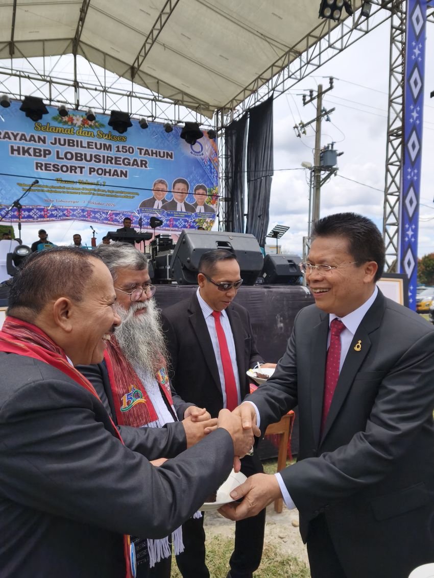 Anggota DPR RI Maruli Siahaan Hadiri Jubileum 150 Tahun HKBP Lobusiregar Resort Pohan, Acara Dipimpin Ephorus Pdt Dr Viktor Tinambunan