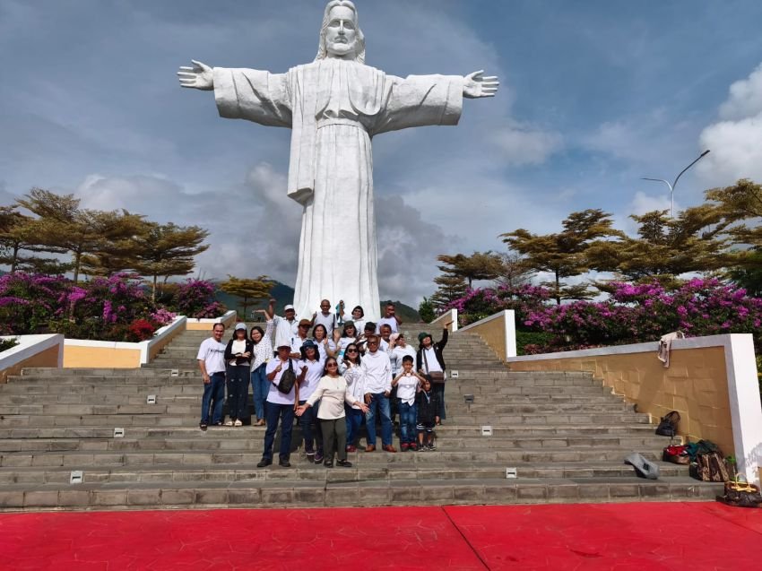 Maruli Siahaan Dukung  Wisata Rohani Paduan Suara Solideo HKBP Sei Agul