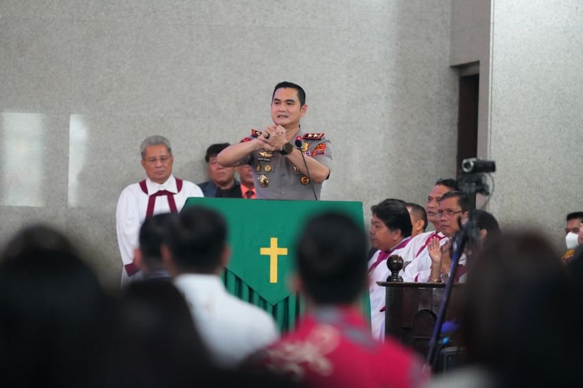 Kapolda Sumut Minggu Kasih di Gereja HKBP Sudirman, Ajak Masyarakat Perangi Narkoba dan Jaga Kamtibmas